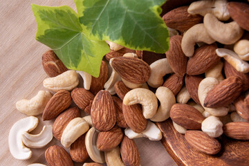 カッシュとアーモンド