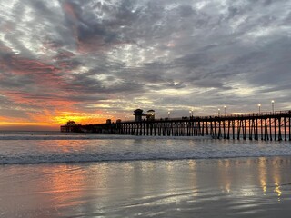 Obraz premium sunset at the pier