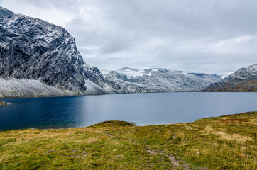 Obraz premium Mountain lake