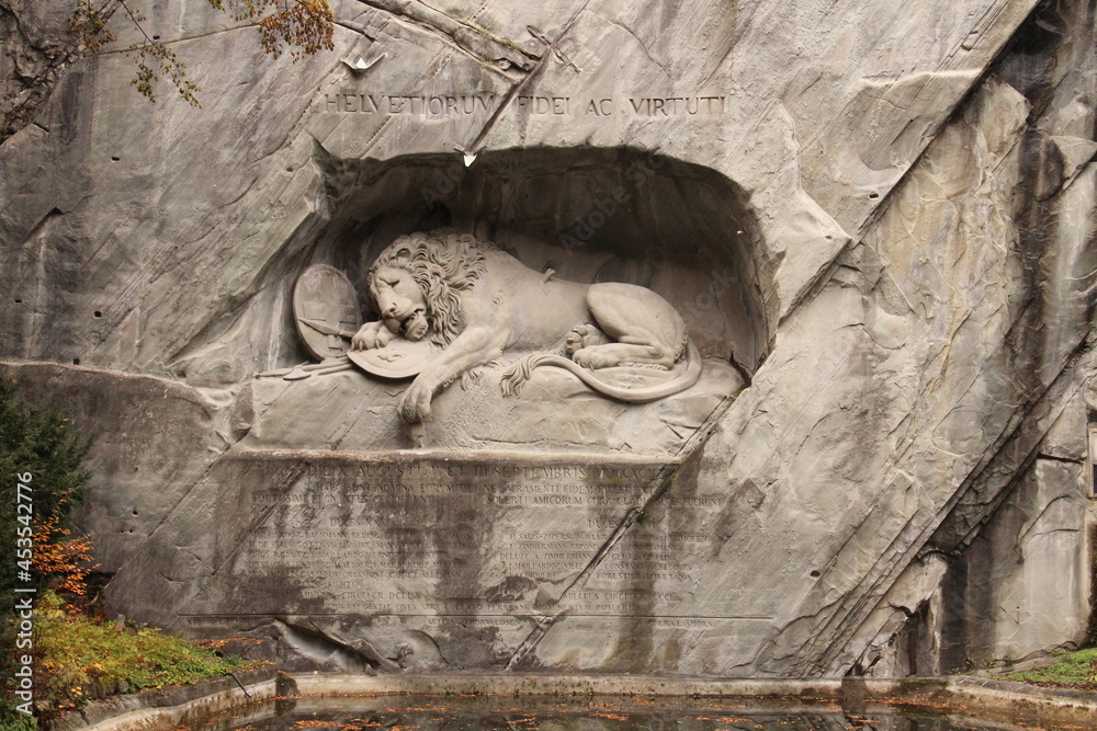 Wall mural lion monument lucerne, switzerland