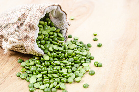 Green Split Peas In Sag Bag