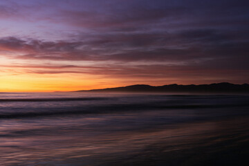 Fototapeta na wymiar Colorful seascape during dusk