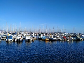 Fototapeta na wymiar Brixham harbour, nise sunny day.