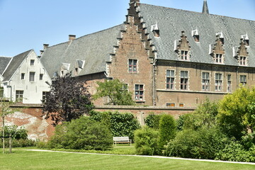 Le Jardin du Silence (de Slitetuin ) et les bâtiments de l'Archidiocèse de Malines-Bruxelles en...