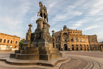Naklejka premium Dresden, Theaterplatz