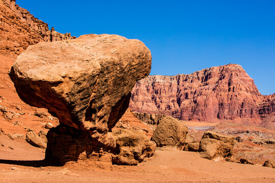 Balancing Rock, Marble Canyon, Arizona, USA