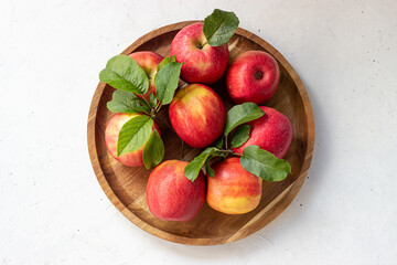 Red apples