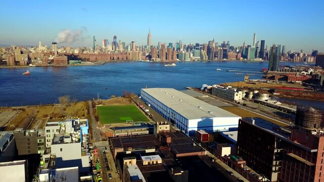 View of Midtown Manhattan - New York - Slow Pan 2