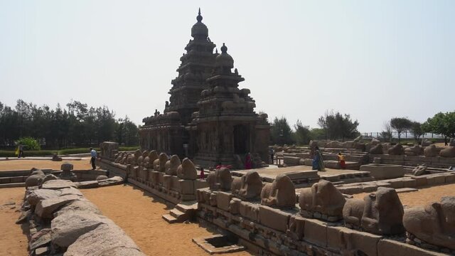 Shore Temple of Mahabalipuram. The Shore Temple is so named because it overlooks the shore of the Bay of Bengal. It is located near Chennai in Tamil Nadu.
