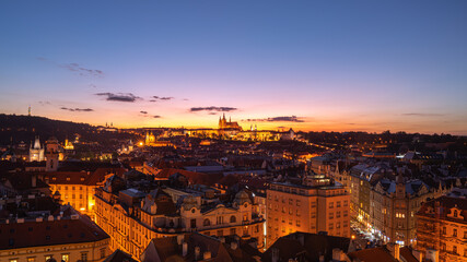 Fototapeta na wymiar Pink sunset around Prague Castle