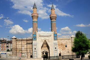 Obraz premium The other name of Gok Madrasa is Sahibiye Madrasa. The madrasa was built in 1271 during the Anatolian Seljuk period. Sivas, Turkey.