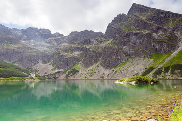 Naklejka na ściany i meble Black Pond in Tatra mountains, Poland