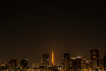 暖かい東京の夜景