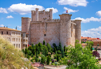 Fototapeta na wymiar Medieval castle in Brihuega, Spain