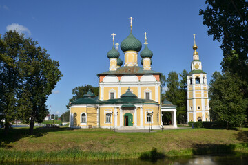 Fototapeta na wymiar Cathedral of the Transfiguration of the Saviour in Uglich Kremlin (Yaroslavl region, Russia)