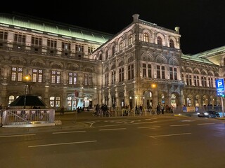 Fototapeta premium view of the city hall in the center
