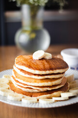 Pancake with banana and honey