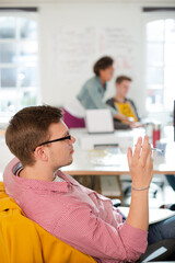 Obraz premium Businessman thinking in office