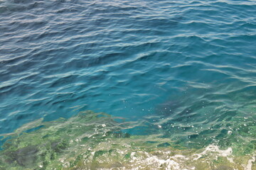 Fototapeta na wymiar waves on the blue ocean for background 