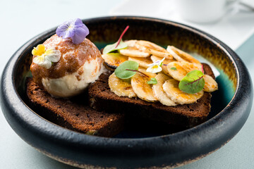 dessert banana bread with caramel banana and ice cream