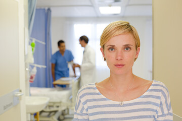 Fototapeta premium Patient leaving hospital room