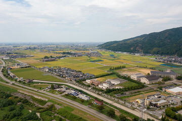 Fototapeta na wymiar 石川県能美市の自然の風景をドローンで撮影した空撮写真 Aerial photos of natural scenery in Nomi City, Ishikawa Prefecture, taken with a drone. 
