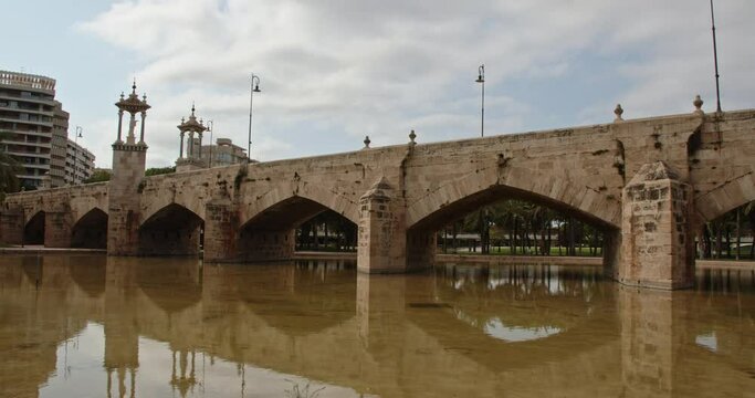 Full Pont de la Mar Bridge in Valencia Park, Spain - 4k 24fps