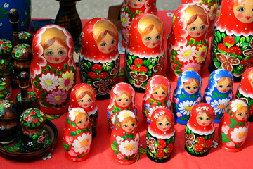 Fototapeta na wymiar Matryoshka. Toys of the Slavic people, folk dolls matryoshka are sold in the market.