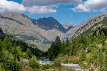 Fototapeta na wymiar A beautiful glimpse of Valnontey, Aosta Valley, Italy, in the summer season