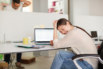 Obraz premium People talking in office