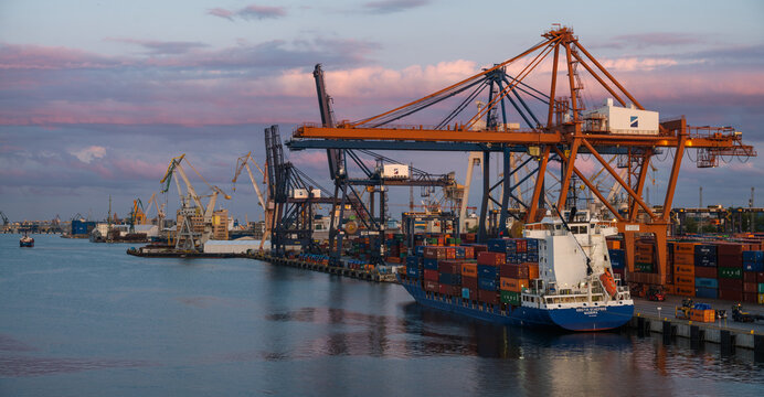 Baltic Container Terminal Gdynia in the light of the setting sun