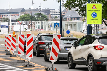 circulation traffic auto voiture ville mobilite environnement taxe transport co co2 carbone file...