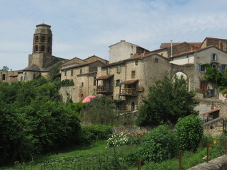 Fototapeta na wymiar Village de Lavaudieu, Haute-Loire, Auvergne, France, Plus Beau Village de France