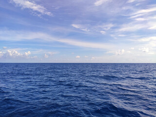 Obraz premium Calm Sea and Blue Sky Background.