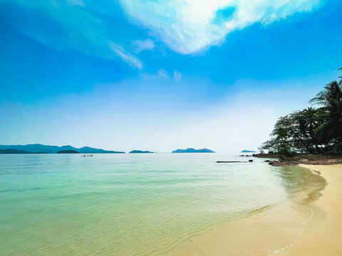 beach with sky