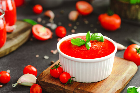 Tomato passata with basilium and garlic.