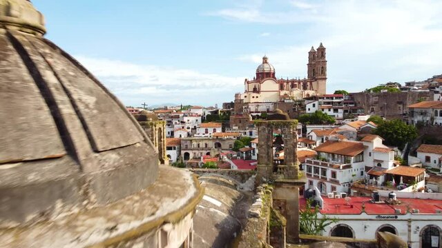 Taxco is a town in the state of Guerrero, famed for Spanish colonial architecture. Plaza Borda, the main square, is home to the landmark 18th-century Santa Prisca church, churrigueresque style.