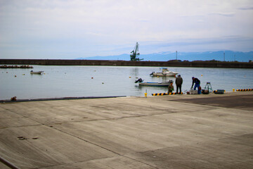懐かしい雰囲気の漁港