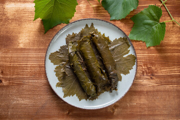 foglie di vite in salamoia