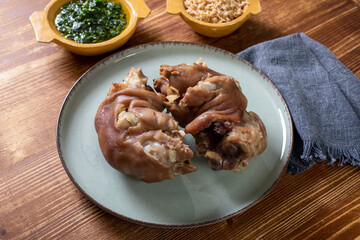 zampe di porco bollito 