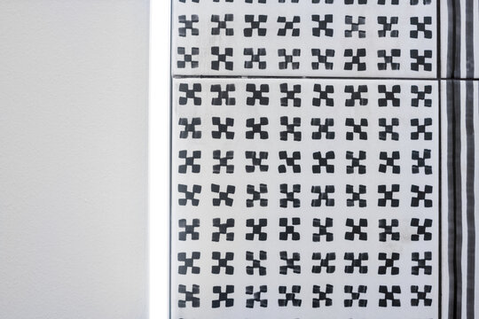 tiles pattern black and white 