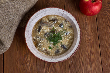 Zupa borowikowa