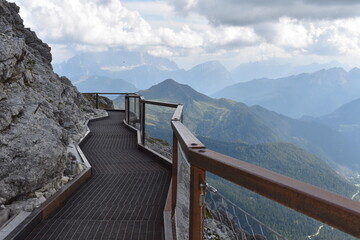 Ponte a strapiombo