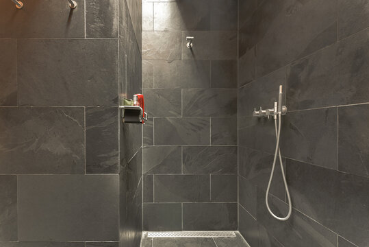 Contemporary shower in minimal style