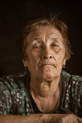 Obraz premium Close-up portrait of an elderly woman.