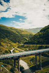 Fototapeta premium bridge in the mountains