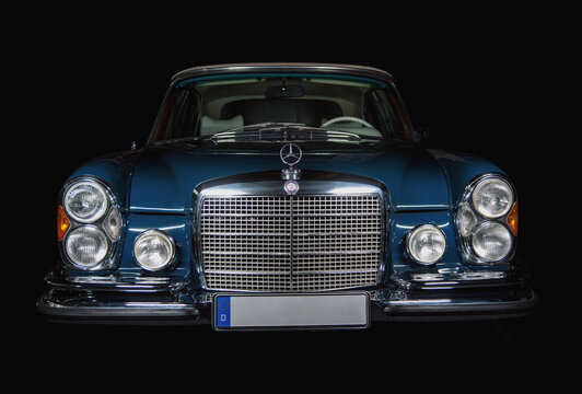 Mercedes W111 Cabrio blau