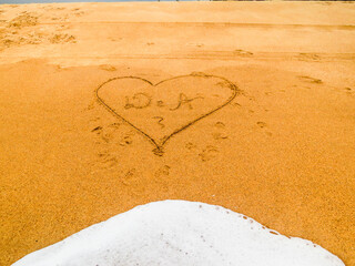 beach; ocean; 
