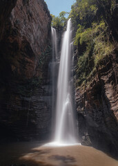 Cachoeira Santa Bárbara na Chapada das Mesas