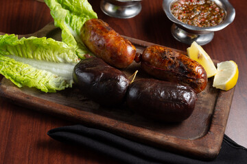 chorizo y morcilla a la parrilla